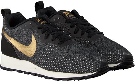 nike dames zwart|zwarte Nike sneakers dames.